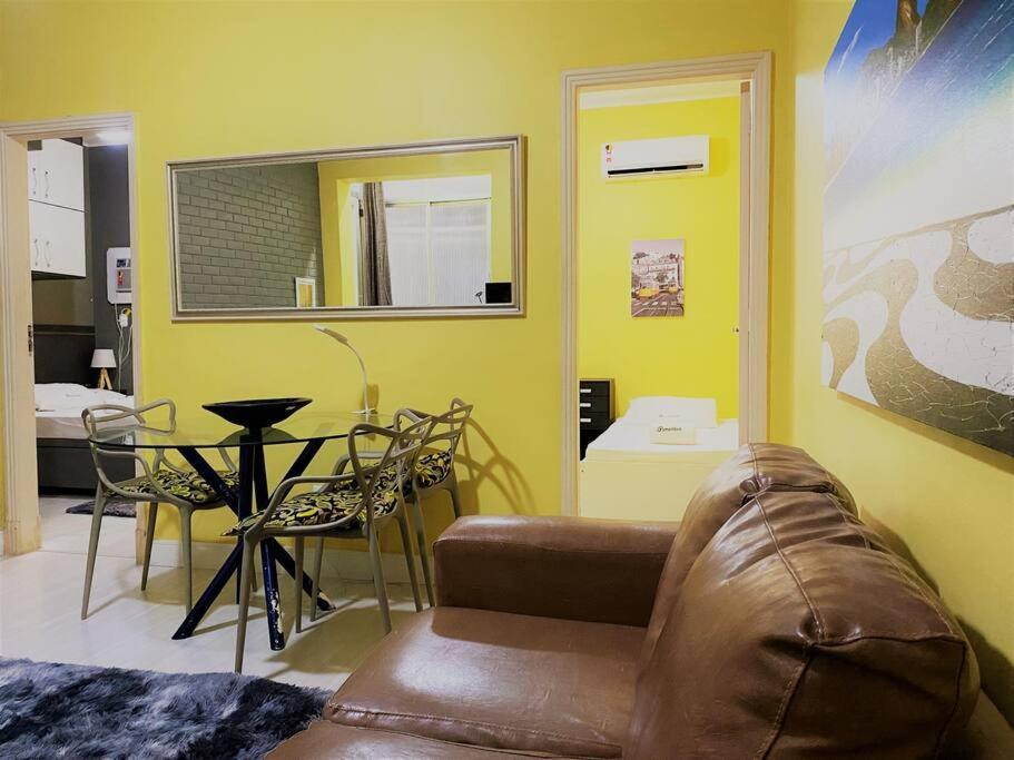 Apartamento Incrivel Na Avenida Atlantica